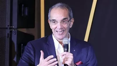 وزير الاتصالات يطلق النسخة المصرية من برنامج الواقع الجديد «شارك تانك» 