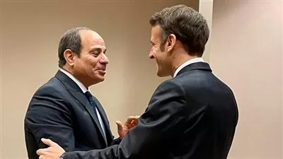 السيسي يبحث مع إيمانويل ماكرون عدد من موضوعات علاقات التعاون الثنائى