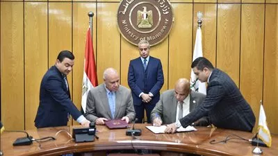 توقيع بروتوكول تعاون بين وزارة القوى العاملة وشركة مصر للطيران