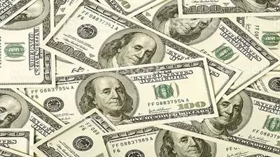 ارتفاع أسعار صرف الدولار مقابل الجنيه المصري بقيمة 25 قرشًا