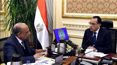 رئيس الوزراء يؤكد الحرص على تحقيق الإدارة المثلى لشركات قطاع الأعمال