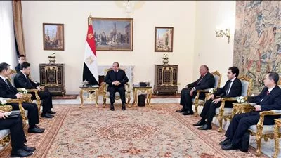  الرئيس السيسي يؤكد حرص مصر على تطوير علاقات التعاون مع الصين