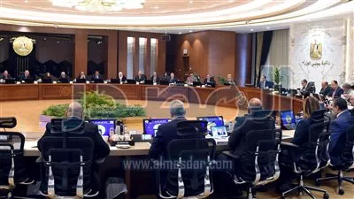  مجلس الوزراء يعتمد الموافقات الخاصة بإقامة 56 مشروعًا في 11 محافظة 