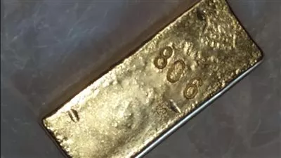 شعبة الذهب تحذر من محاولات بيع سبائك غير مطابقة للمواصفات بالمخالفة للقانون