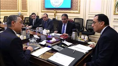 رئيس الوزراء يتابع جهود دعم وتهيئة مناخ الاستثمار في مصر