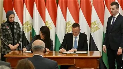 اللجنة المصرية المجرية توقع مذكرتي تفاهم بمجالي التمويل الإنمائي والعمل الاجتماعي