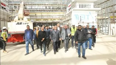 وزير النقل يتابع معدلات تنفيذ محطة سكك حديد صعيد مصر