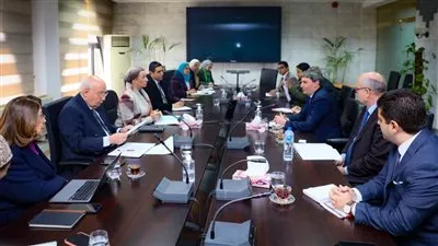 البيئة: 268 مليون يورو من بنك الاستثمار الأوروبي لتنفيذ برنامج الصناعة الخضراء 