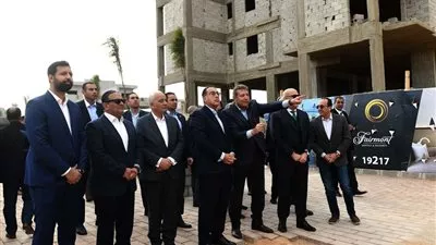 رئيس الوزراء يتفقَد مشروع «Sun Capital» بحدائق أكتوبر