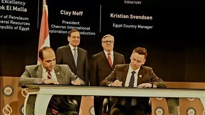 وزير البترول يشهد توقيع مذكرات تفاهم مع شركات عالمية