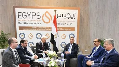 وزير البترول يبحث مشروعات التعاون مع «أكسنس» الفرنسية على هامش «إيجبس 2023»