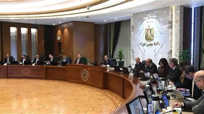 رئيس الوزراء يترأس الاجتماع الأول للمجلس الأعلى لصناعة السيارات