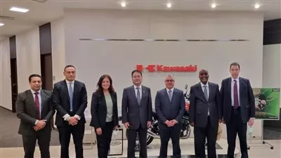 رئيس اقتصادية قناة السويس يبحث التعاون مع «كاوازاكي» اليابانية لإنتاج الهيدروجين الأخضر 