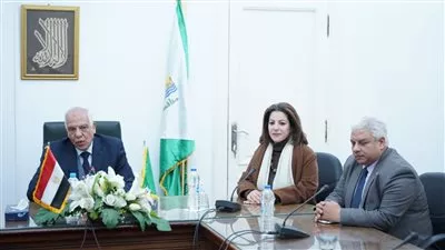 «التخطيط» وبنك الاستثمار القومي يتابعان مشروعات خطة 2022-2023 بالجيزة