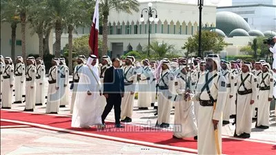 مراسم استقبال رسمية لرئيس الوزراء في الديوان الأميري لدولة قطر