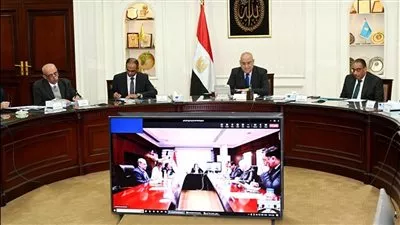 وزيرا الإسكان والتخطيط يناقشان مقترح الخطة الاستثمارية للعام المالي 2024-2023