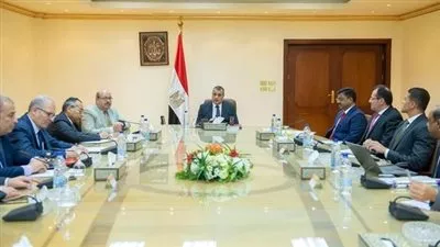 «الإنتاج الحربي» تبحث التعاون مع شركة «فومتك الهندية» لتصنيع أجهزة الإطفاء