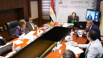 وزيرا التخطيط والنقل يناقشان الخطة الاستثمارية لعام 2023-2024