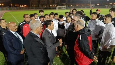 وزير الرياضة يعلن توفير طائرة خاصة للمنتخب الأولمبي في رحلته إلى زامبيا