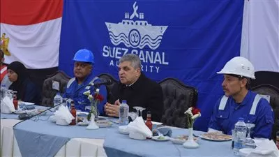 أسامة ربيع: أنهينا 86% من مشروع تطوير القطاع الجنوبي لقناة السويس