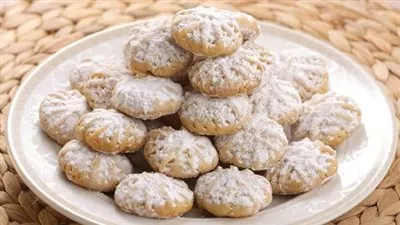 «التموين» تطرح «كعك العيد» في المجمعات الاستهلاكية بتخفيضات 25% 