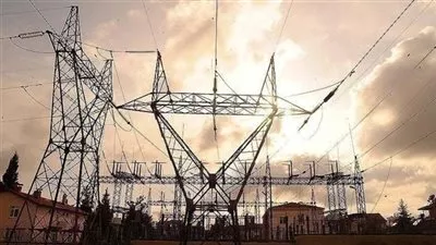 توقيع عقد توصيل التغذية الكهربائية لـ4 مناطق صناعية بقنا وسوهاج بـ1.2 مليار جنيه