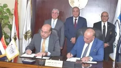 إنشاء مكتب سجل تجاري نموذجي داخل «اقتصادية قناة السويس»