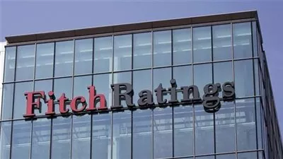 «فيتش» ترفع التصنيف الائتماني لـ8 بنوك سعودية إلى «-A»