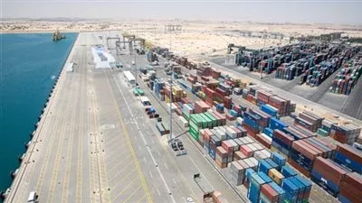 تداول 8 آلاف طن بضائع عامة ومتنوعة بموانئ البحر الأحمر