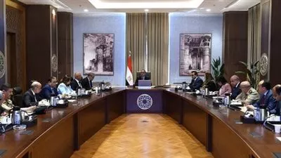 رئيس الوزراء يتابع إجراءات التعامل مع تداعيات الأحداث فى السودان