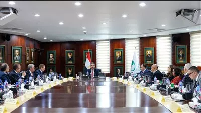 شريف فاروق يترأس الاجتماع الأول لمجلس إدارة هيئة البريد بتشكيله الجديد