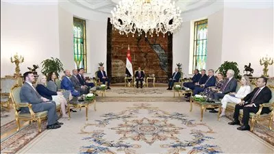الرئيس السيسي يستقبل وفدًا رفيع المستوى من مجلس النواب الأمريكي