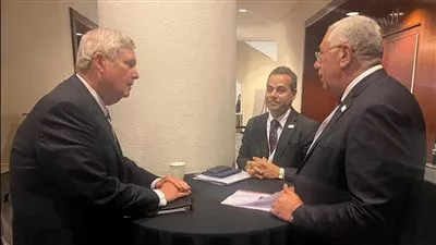 وزير الزراعة يبحث مع نظيره الأمريكي سبل تعزيزالتعاون المشترك