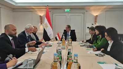 وزير الاتصالات يبحث التعاون مع الشركات الألمانية بمجالات التعهيد وتصنيع الإلكترونيات