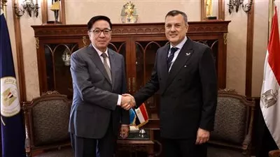 وزير السياحة والآثار يبحث تعزيز التعاون بين مصر و كازاخستان