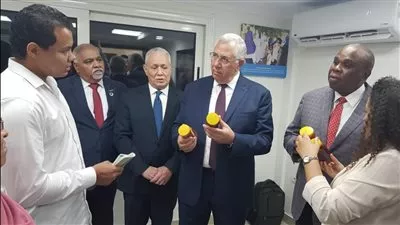 وزير الزراعة يبحث التعاون مع «أفريكسم بنك» لدعم برامج الأمن الغذائي 