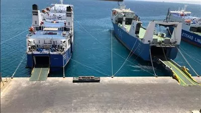 تداول 13 ألف طن بضائع بموانئ البحر الأحمر