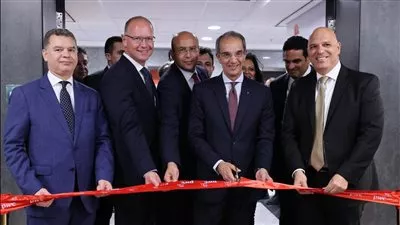 وزير الاتصالات يفتتح مركز مصر للتكنولوجيا والابتكار «ETIC»