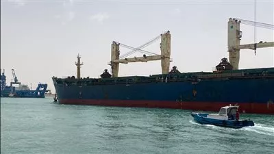 قناة السويس: استئناف عبور سفينة «XIN HAI TONG 23» بعد إتمام إصلاحها