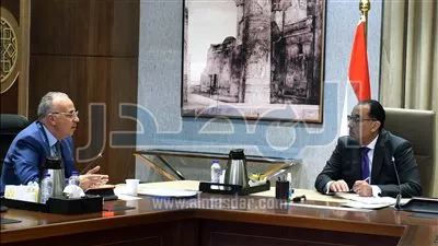 «مدبولي» يتابع عددًا من ملفات عمل وزارة الموارد المائية والري 