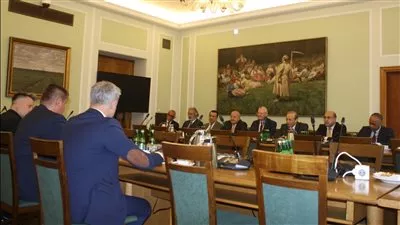 اقتصادية قناة السويس تبحث التعاون المصري البولندي في المشروعات الصغيرة والمتوسطة 