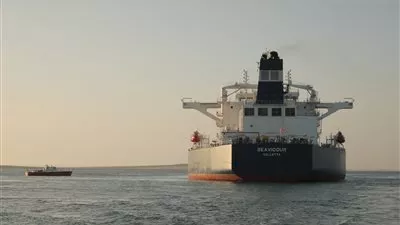 هيئة قناة السويس تعلن عبور ناقلة البترول «SEAVIGOUR» بعد إصلاحها