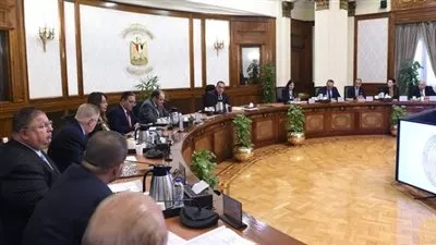 رئيس الوزراء يلتقى أعضاء الاتحاد المصري لجمعيات المستثمرين 