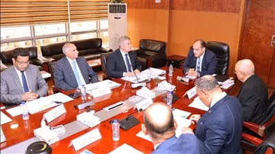 منح تصاريح تشغيل مؤقتة لمدة عام للمنشآت الصناعية غير المرخص لها