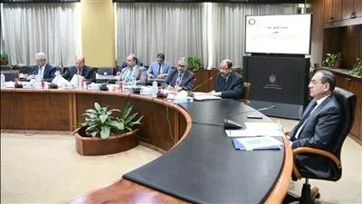 وزير البترول يوجه بالإسراع في الخطوات التنفيذية لجذب الاستثمارات لمنطقة المثلث الذهبي 