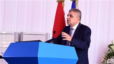 قناة السويس تحقق أعلي إيرادات في تاريخها بقيمة 9.4 مليار دولار