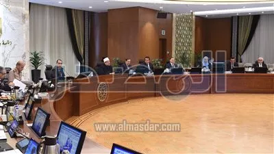 رئيس الوزراء يؤكد أهمية متابعة مسارات تفعيل اتفاقيات التعاون مع العراق