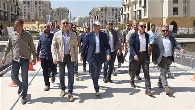 رئيس الوزراء يتابع تنفيذ مشروع تطوير منطقة سور مجرى العيون