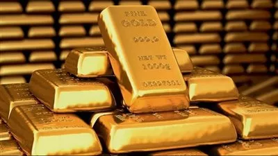 الذهب يخسر 4 دولارات فى المعاملات الفورية