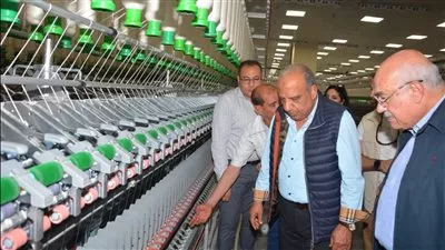 وزير قطاع الأعمال يتابع مراحل التشغيل التجريبي لمصنع «غزل 4» بالمحلة الكبرى
